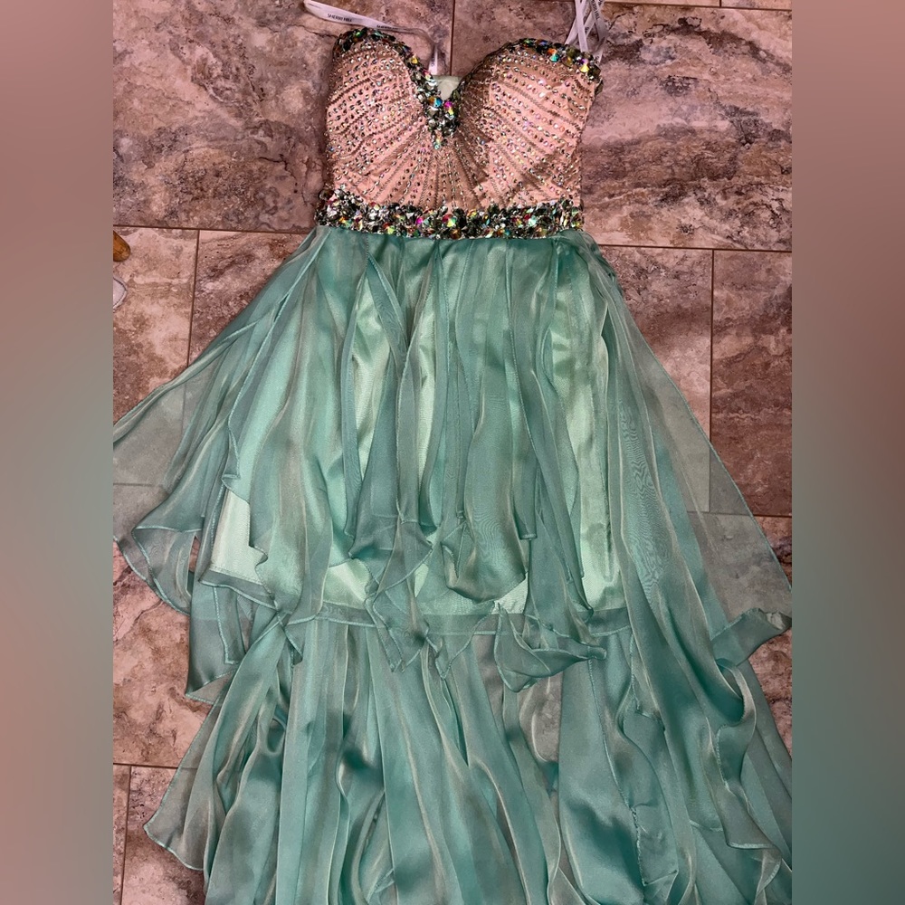 Sherri hill prom dress worn once size 2 but got it altered